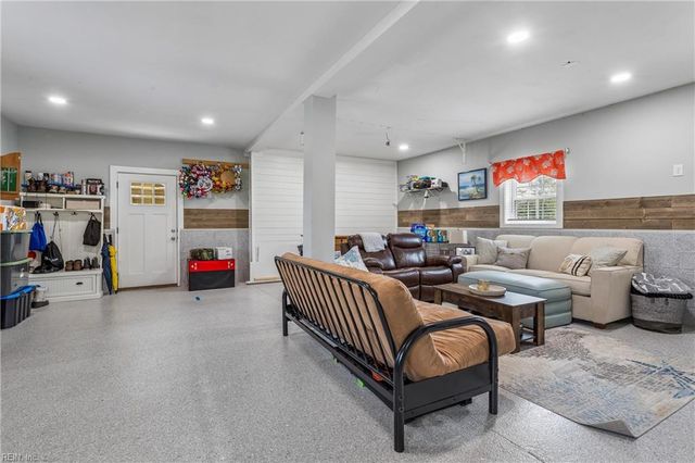 80 Ridge RD, Poquoson, VA 23662