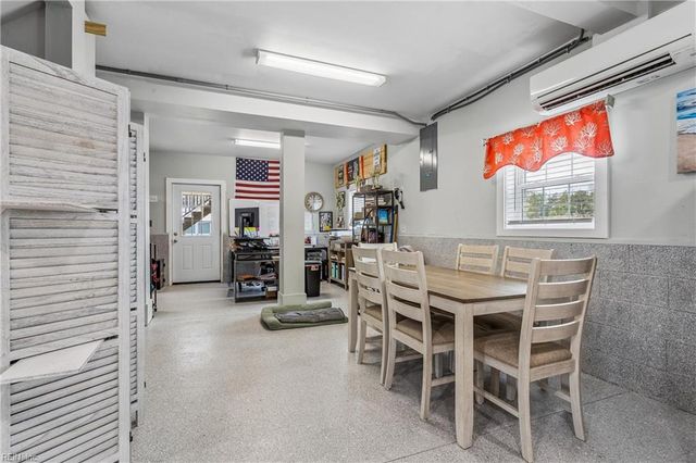 80 Ridge RD, Poquoson, VA 23662