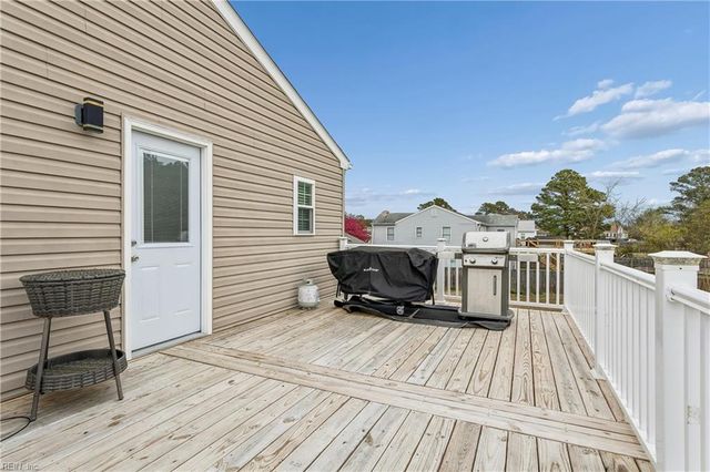 80 Ridge RD, Poquoson, VA 23662