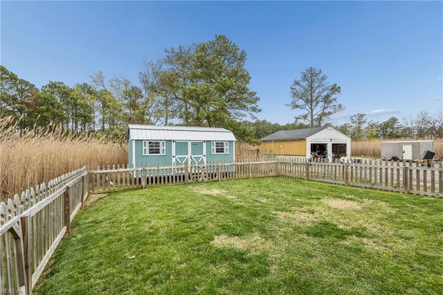 80 Ridge RD, Poquoson, VA 23662