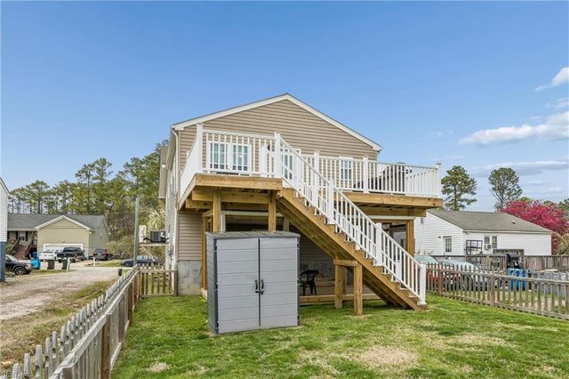 80 Ridge RD, Poquoson, VA 23662