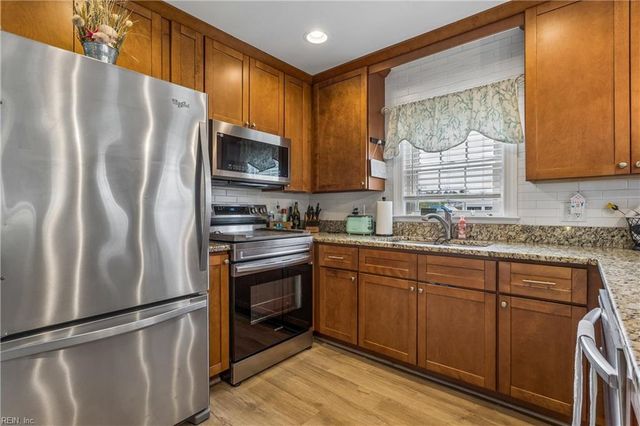 80 Ridge RD, Poquoson, VA 23662