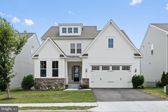 819 BANKER DR SW, Leesburg, VA 20175
