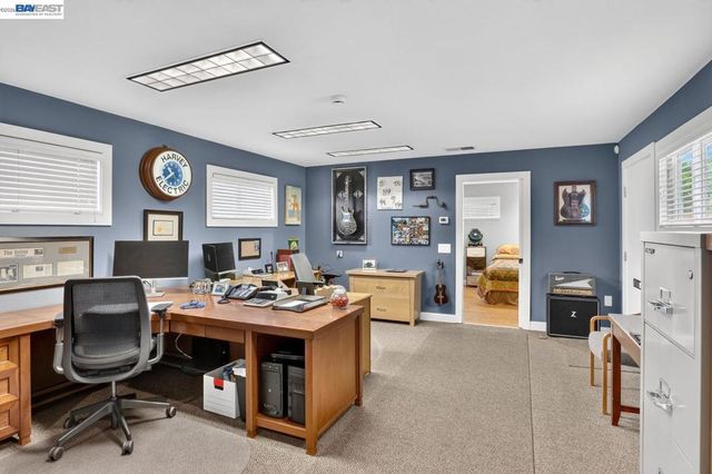 20835 Chester St, Castro Valley, CA 94546