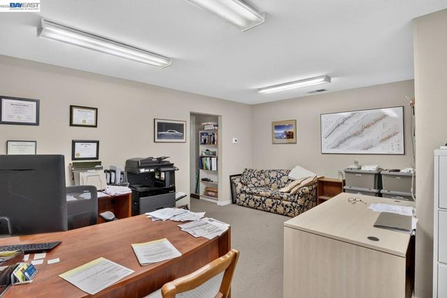 20835 Chester St, Castro Valley, CA 94546