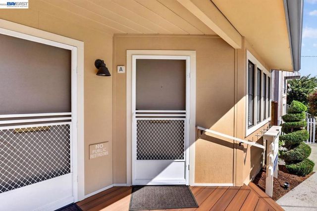 20835 Chester St, Castro Valley, CA 94546