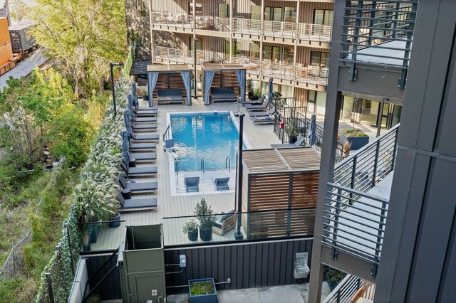 635 7th Ave S Apt 517, Nashville, TN 37203