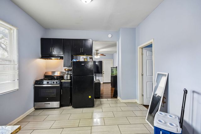 8756 S Exchange Avenue, Chicago, IL 60617