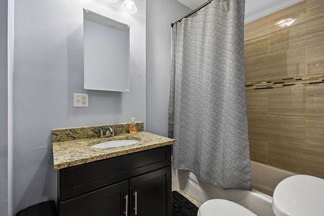 8756 S Exchange Avenue, Chicago, IL 60617