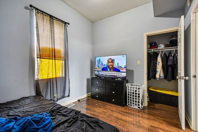 8756 S Exchange Avenue, Chicago, IL 60617