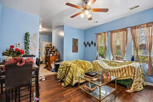 8756 S Exchange Avenue, Chicago, IL 60617