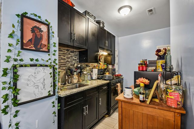 8756 S Exchange Avenue, Chicago, IL 60617