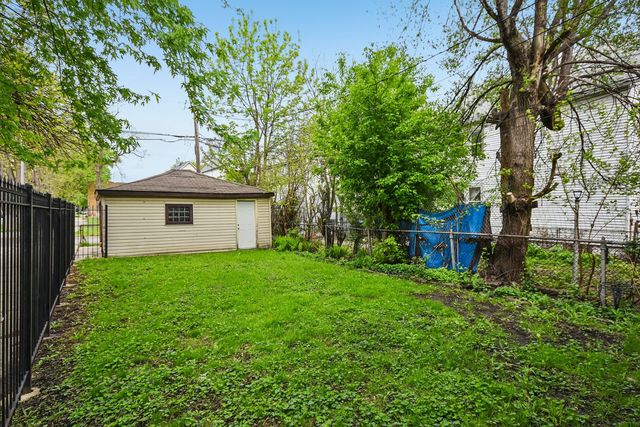 8756 S Exchange Avenue, Chicago, IL 60617