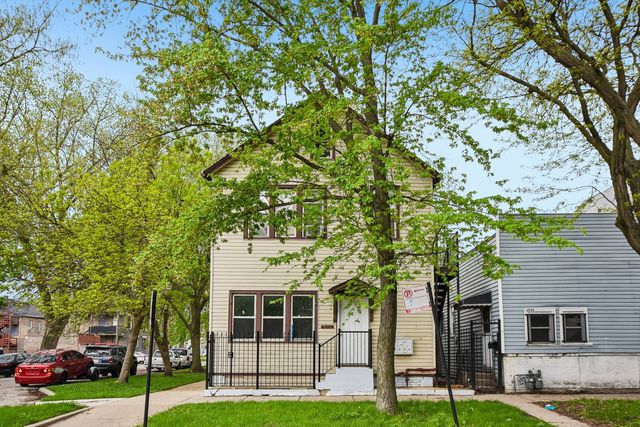 8756 S Exchange Avenue, Chicago, IL 60617