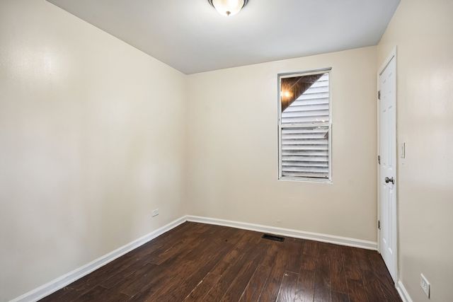 8756 S Exchange Avenue, Chicago, IL 60617