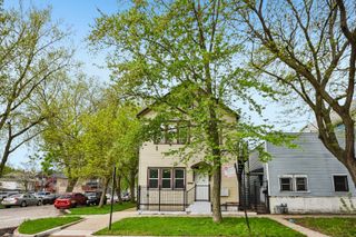 8756 S Exchange Avenue, Chicago, IL 60617