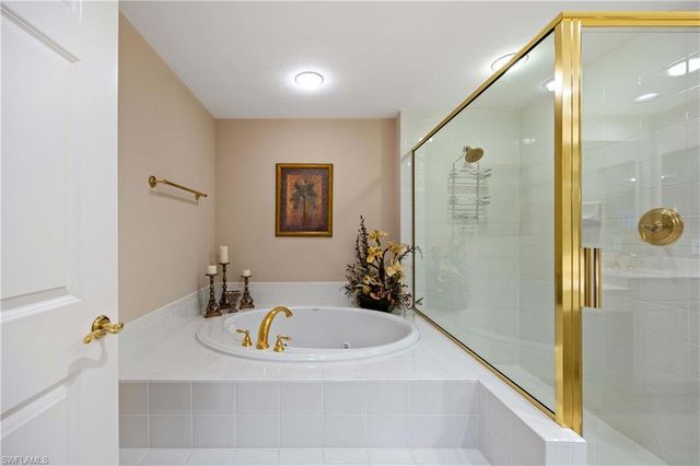 7117 Pelican Bay BLVD 1508, Naples, FL 34108