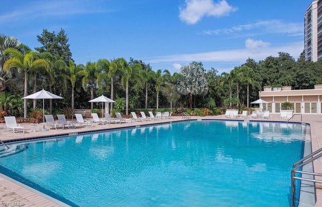 7117 Pelican Bay BLVD 1508, Naples, FL 34108