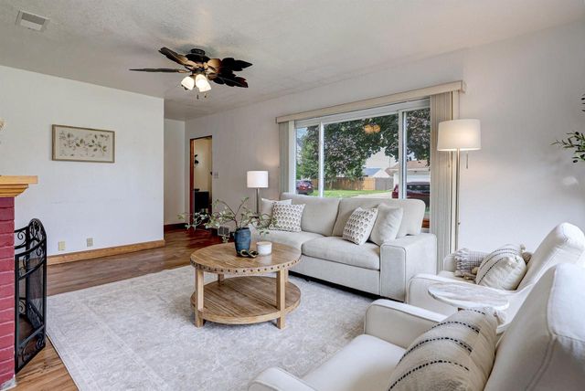 1713 WALNUT STREET, Oshkosh, WI 54901