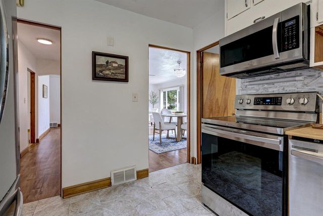 1713 WALNUT STREET, Oshkosh, WI 54901
