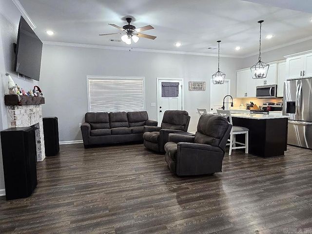 42 Riverwood Drive, Bates, AR 72501