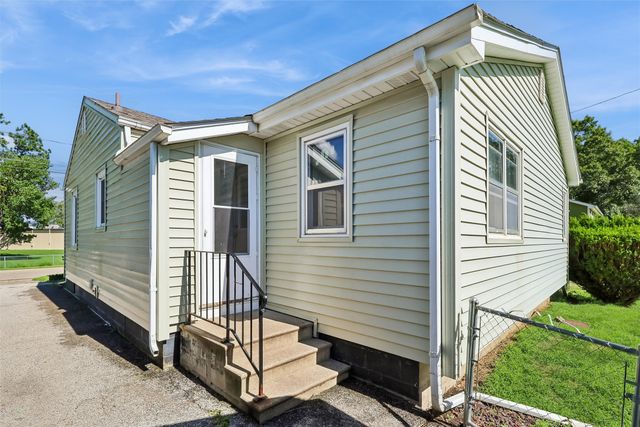 3700 36th Street, Des Moines, IA 50310