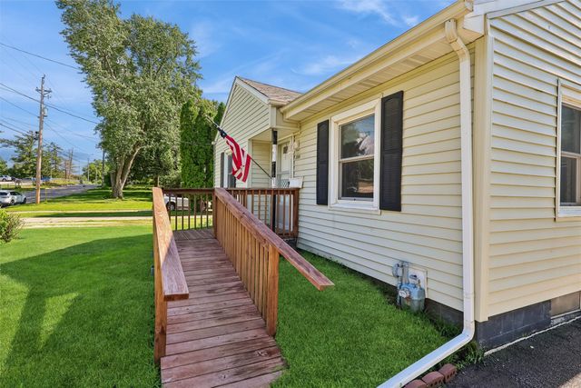 3700 36th Street, Des Moines, IA 50310