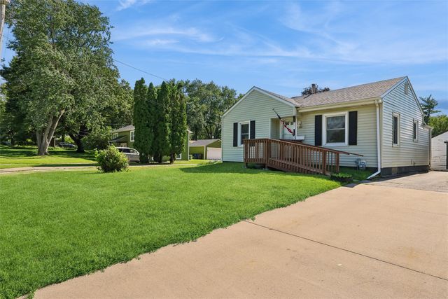 3700 36th Street, Des Moines, IA 50310