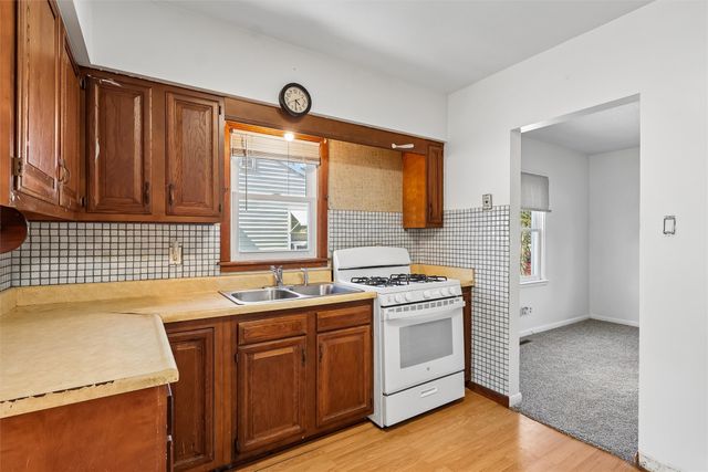 3700 36th Street, Des Moines, IA 50310