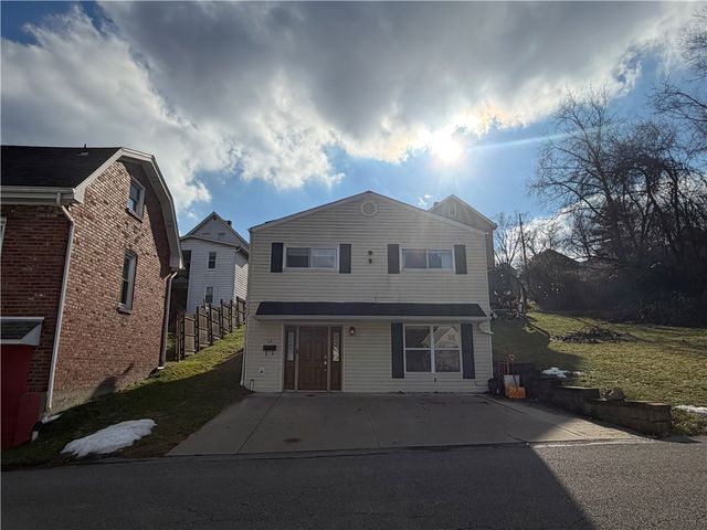 12 Regina Ave, Twp Of But Sw, PA 16045