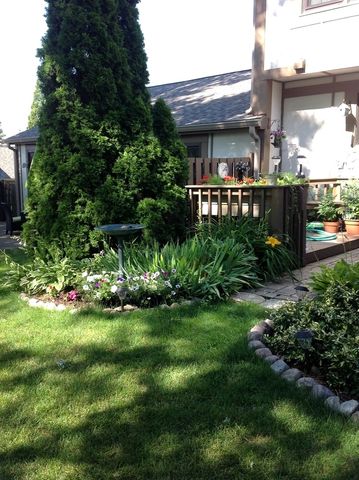 1327 Shagbark Lane, Wheaton, IL 60187