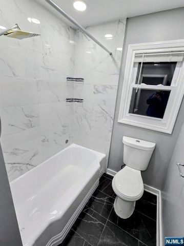 181 Hollywood Avenue, Irvington, NJ 07111