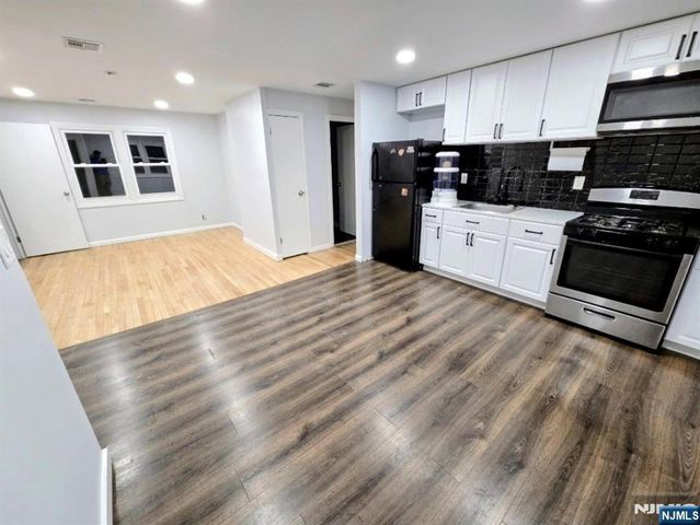 181 Hollywood Avenue, Irvington, NJ 07111