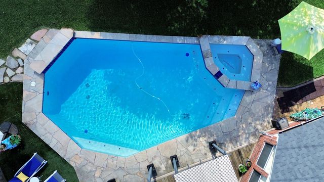 4222 W Meadows Drive, Sugar Land, TX 77479