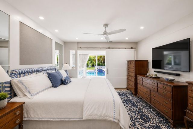 33 Oregon Lane, Boca Raton, FL 33487