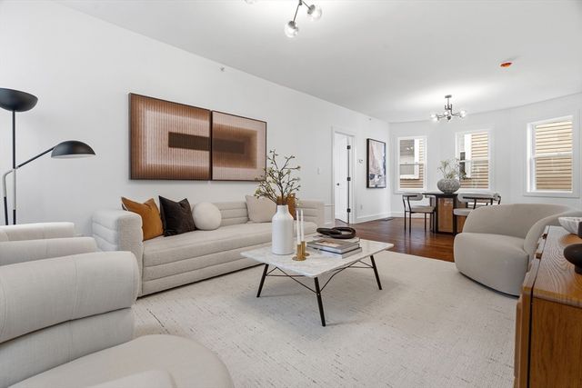 73 Romsey St 2, Boston, MA 02125