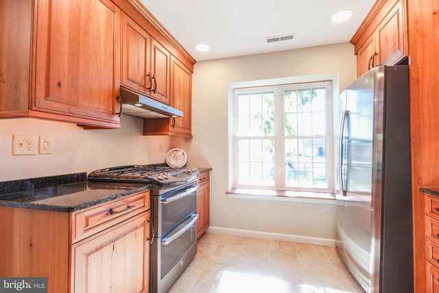 5 KESWICK CT, Mount Laurel, NJ 08054