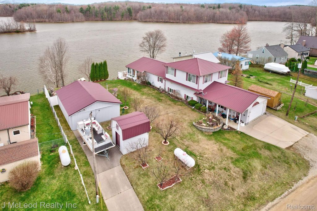 3021 Huston Drive, Millington Township, MI 48746