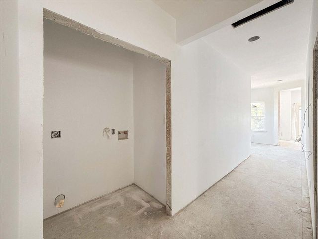 4528 Pinemont Drive, Houston, TX 77018