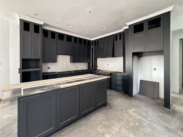 4528 Pinemont Drive, Houston, TX 77018