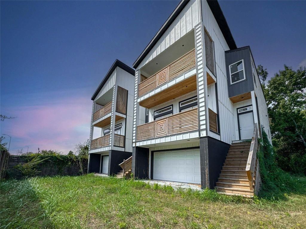 4528 Pinemont Drive, Houston, TX 77018