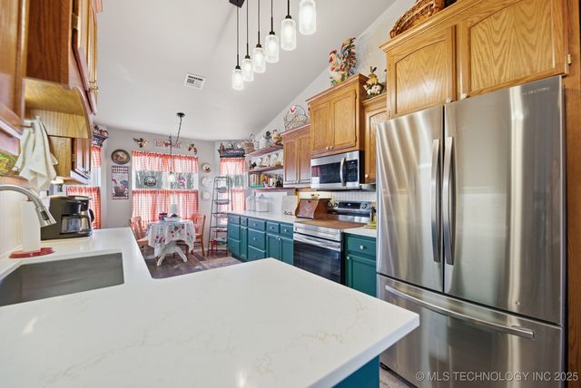 21689 S 4110 Road, Claremore, OK 74019