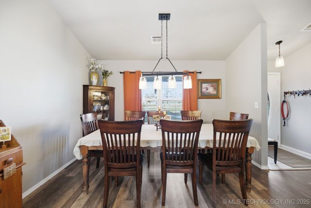 21689 S 4110 Road, Claremore, OK 74019