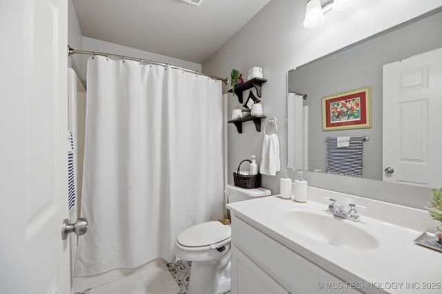 21689 S 4110 Road, Claremore, OK 74019