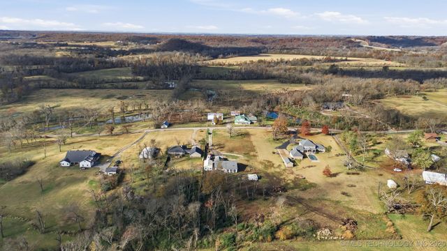 21689 S 4110 Road, Claremore, OK 74019