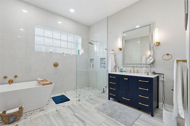 7212 SPUR COURT, Sarasota, FL 34243