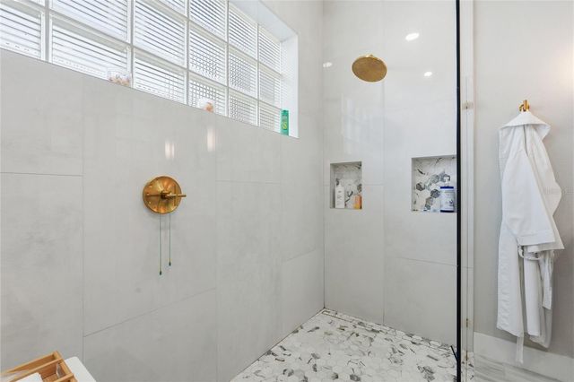 7212 SPUR COURT, Sarasota, FL 34243