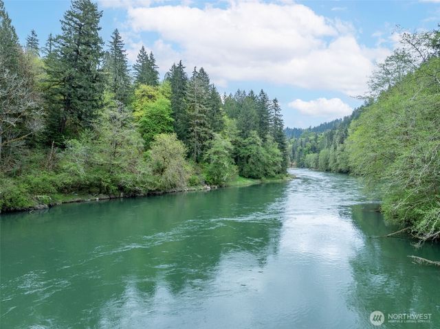 124 Raydel Drive, Mossyrock, WA 98564