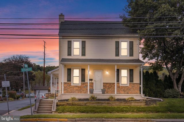 500 W PENN AVE, Robesonia, PA 19551