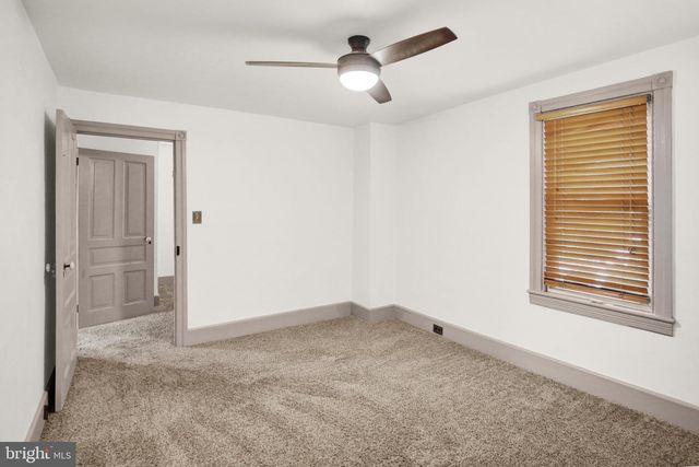 500 W PENN AVE, Robesonia, PA 19551